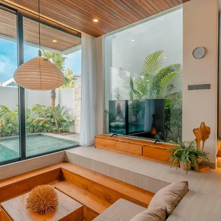 Tropical Gadon Villa 3Br Canggu